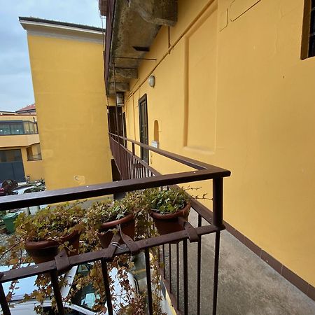Monolocale Morimondo 1 Milán Exterior foto